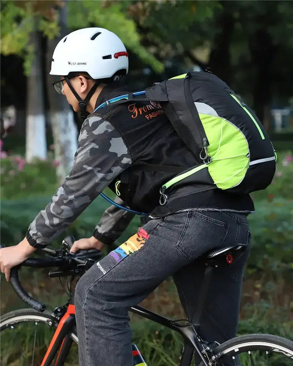 Cycling Backpack Hydration for Riders — product view 15